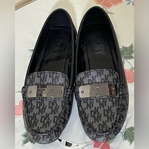 DKNY Grey & Black Monogram Loafers/Flats for Women Size 6.5